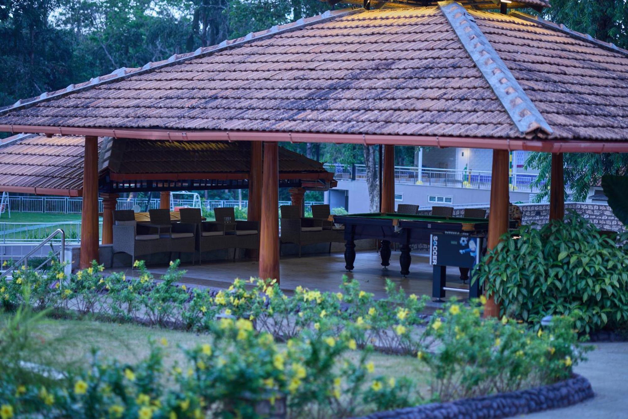 Regenta Resort Sakleshpur Εξωτερικό φωτογραφία